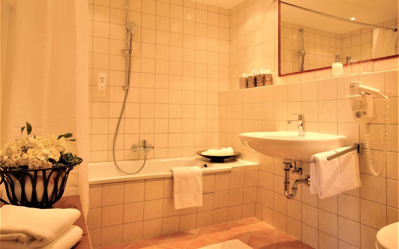 Kapler Alm Hotel Waakirchen Buitenkant foto