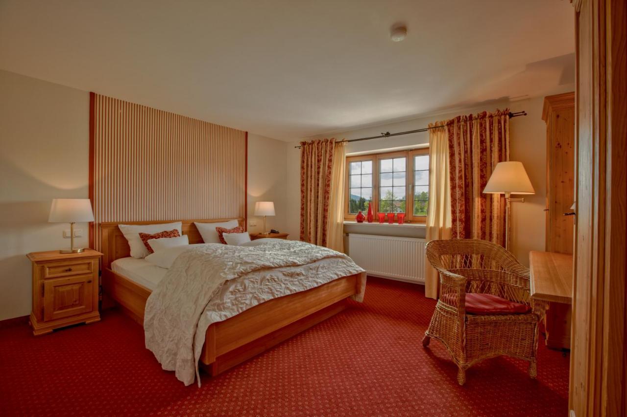 Kapler Alm Hotel Waakirchen Buitenkant foto